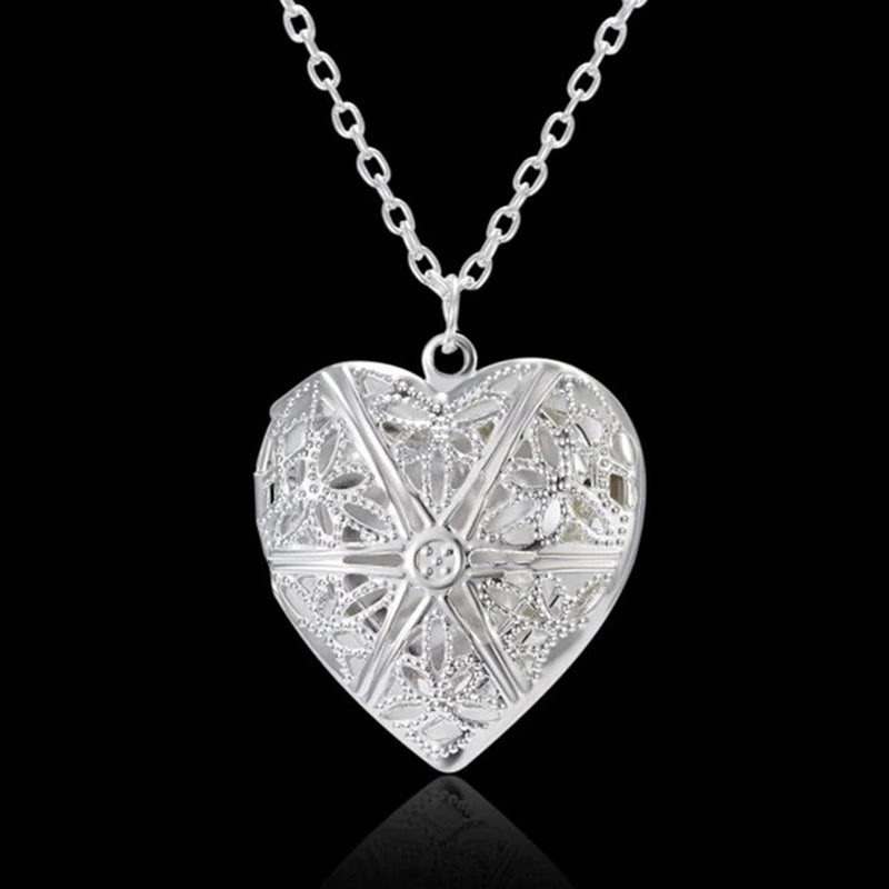 "Romantic Heart Locket Necklace - Cherish Special Moments with Your Loved Ones - Delicate Silver Chain - Captivating Valentine's Day or Family Gift"